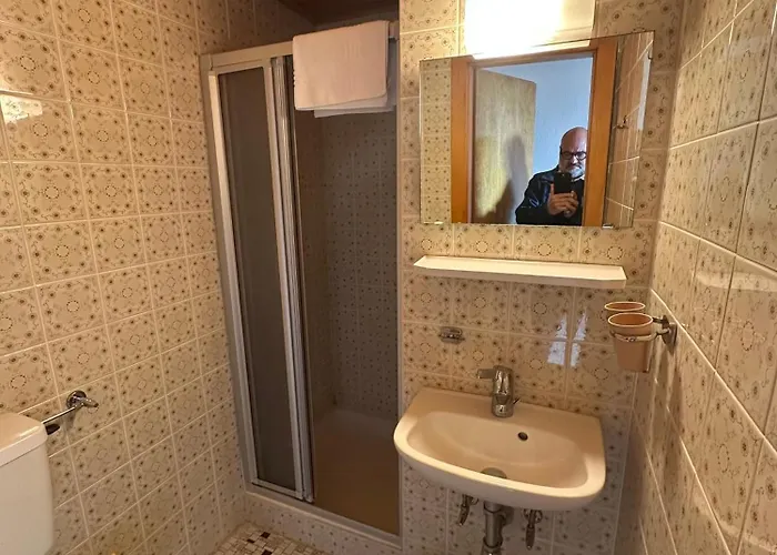 Hotel Le Chaudron In Out