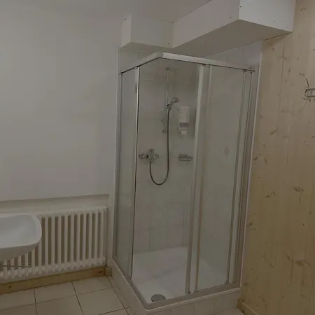 Le Chaudron In Out *